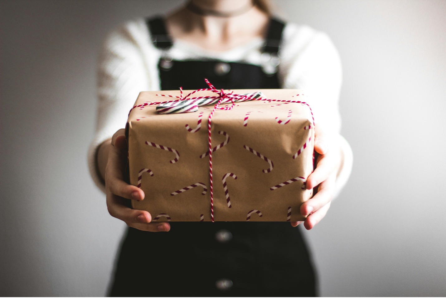 Five Tips for Attorneys to Avoid Overspending This Holiday Season